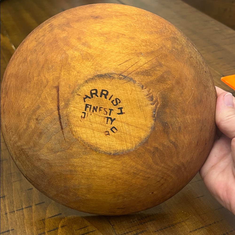 Vintage PArrish wooden dough bowl. - Picture 2 of 3